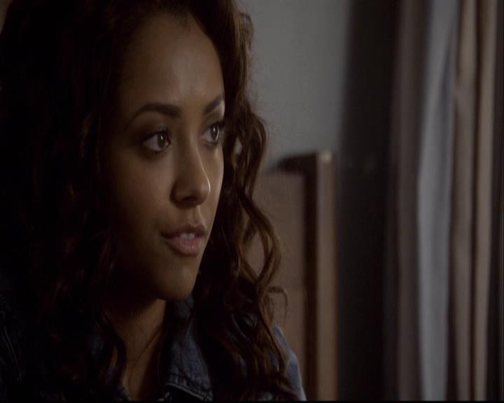 VampireDiariesWorld-dot-org_2x08Rose1118.jpg