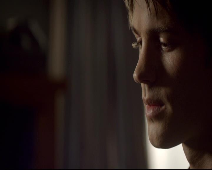 VampireDiariesWorld-dot-org_2x08Rose1138.jpg
