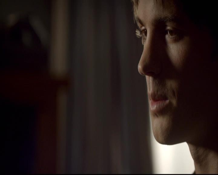 VampireDiariesWorld-dot-org_2x08Rose1139.jpg
