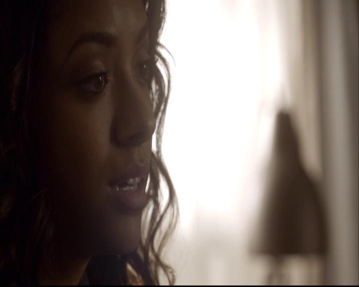 VampireDiariesWorld-dot-org_2x08Rose1141.jpg