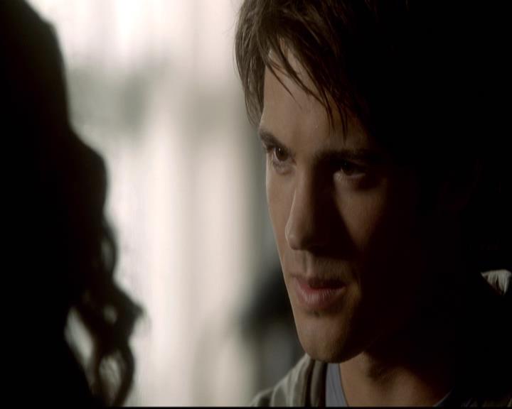 VampireDiariesWorld-dot-org_2x08Rose1147.jpg