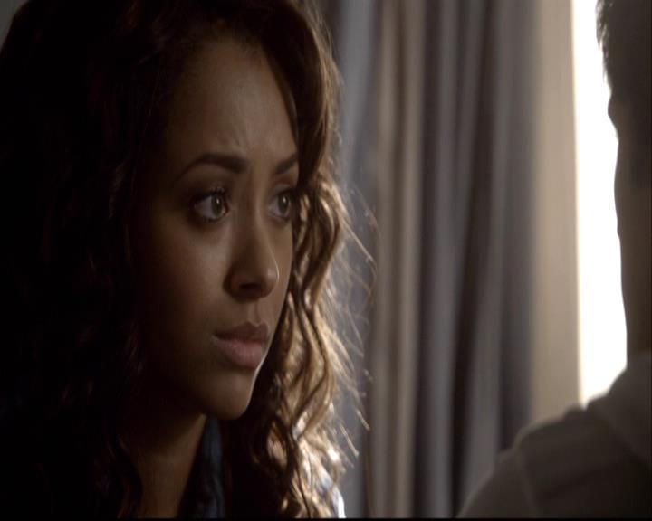 VampireDiariesWorld-dot-org_2x08Rose1148.jpg