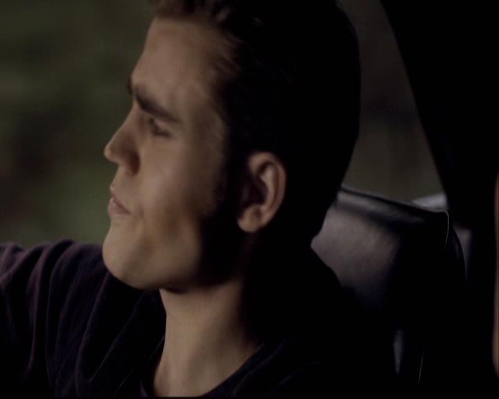 VampireDiariesWorld-dot-org_2x08Rose1208.jpg