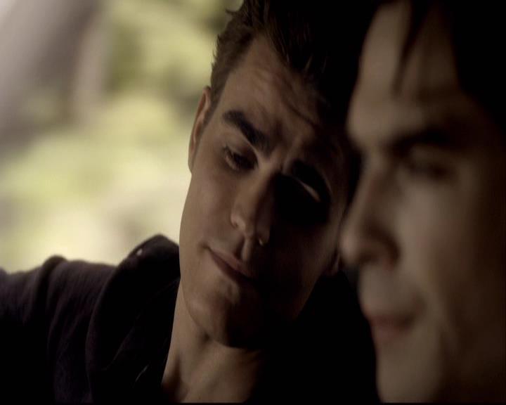 VampireDiariesWorld-dot-org_2x08Rose1226.jpg