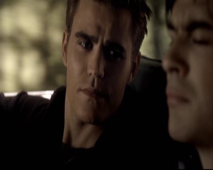 VampireDiariesWorld-dot-org_2x08Rose1249.jpg
