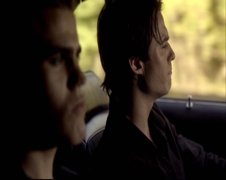 VampireDiariesWorld-dot-org_2x08Rose1256.jpg