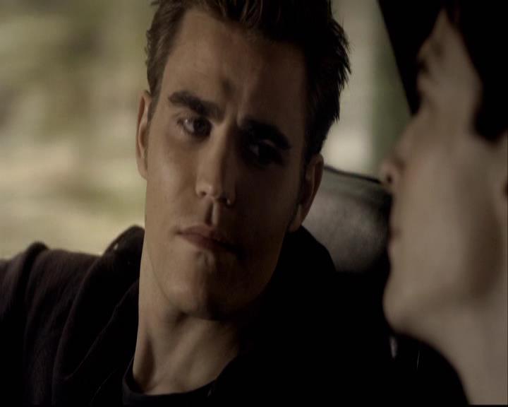 VampireDiariesWorld-dot-org_2x08Rose1263.jpg
