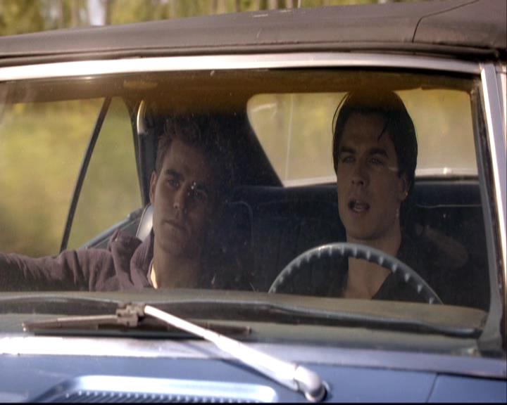 VampireDiariesWorld-dot-org_2x08Rose1272.jpg