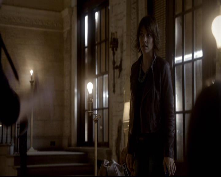 VampireDiariesWorld-dot-org_2x08Rose1294.jpg