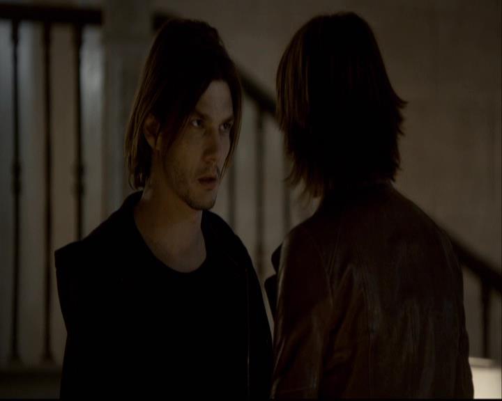 VampireDiariesWorld-dot-org_2x08Rose1308.jpg