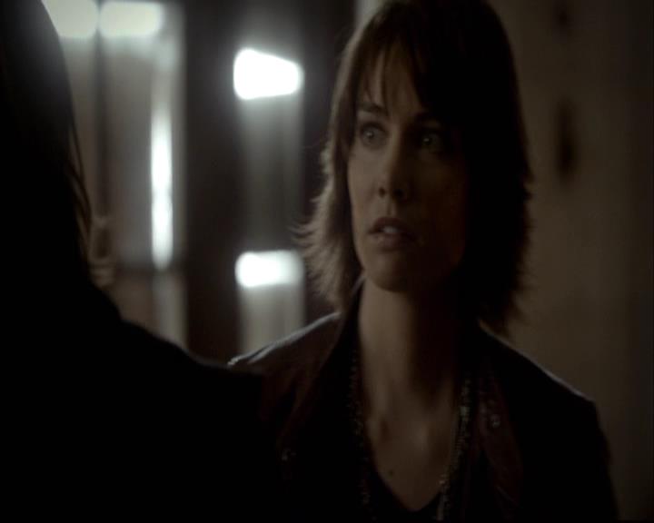 VampireDiariesWorld-dot-org_2x08Rose1314.jpg
