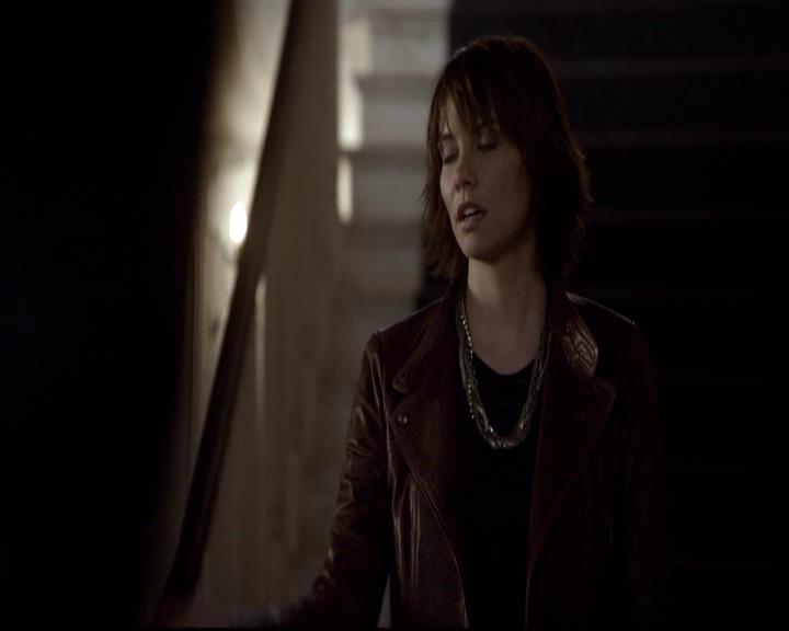VampireDiariesWorld-dot-org_2x08Rose1349.jpg