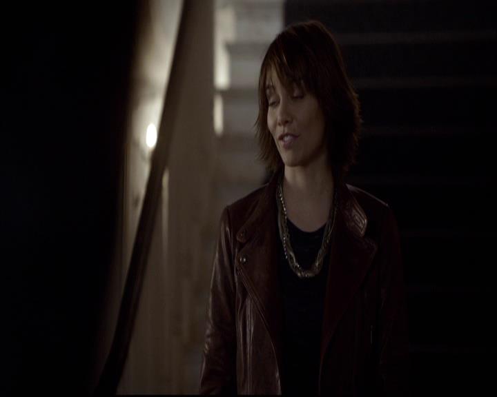 VampireDiariesWorld-dot-org_2x08Rose1353.jpg