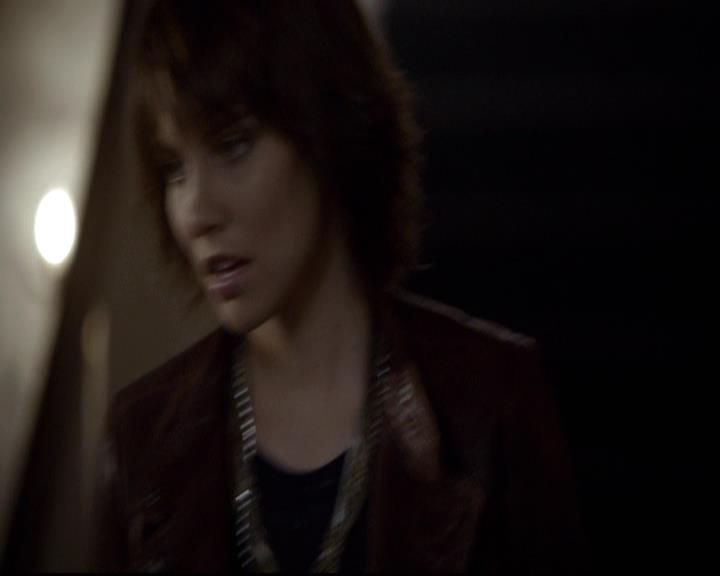 VampireDiariesWorld-dot-org_2x08Rose1360.jpg