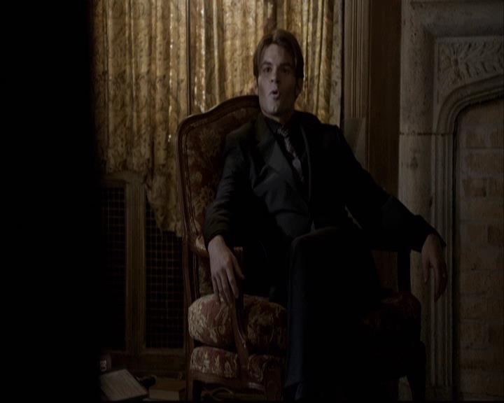 VampireDiariesWorld-dot-org_2x08Rose1394.jpg