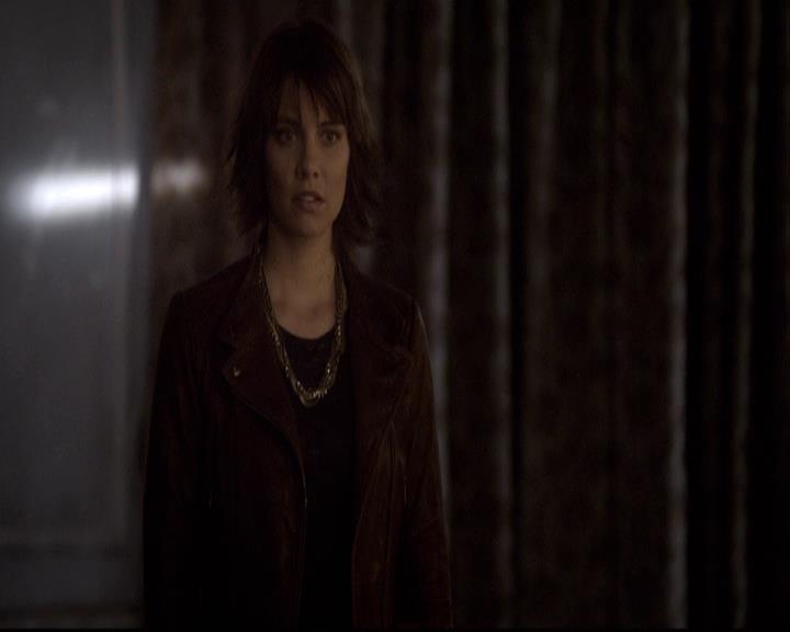 VampireDiariesWorld-dot-org_2x08Rose1396.jpg