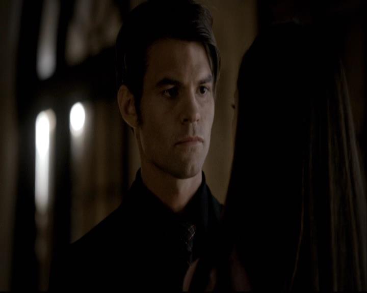 VampireDiariesWorld-dot-org_2x08Rose1455.jpg