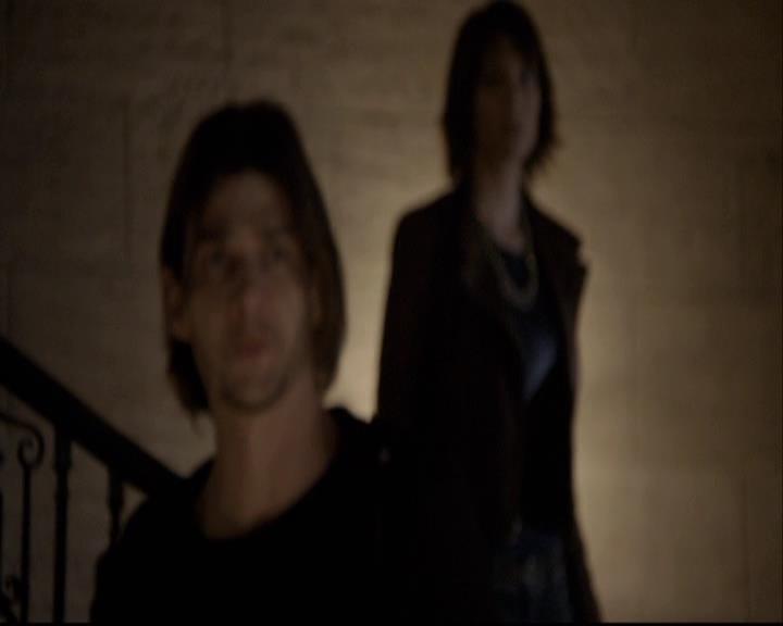 VampireDiariesWorld-dot-org_2x08Rose1469.jpg