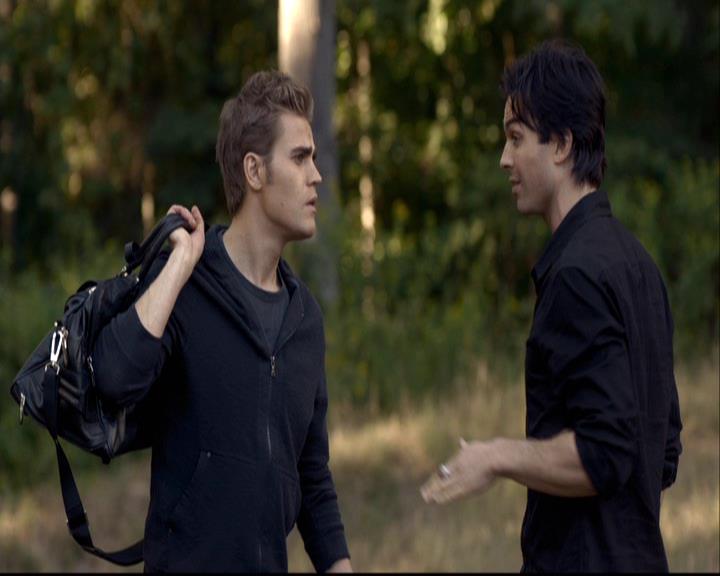 VampireDiariesWorld-dot-org_2x08Rose1490.jpg