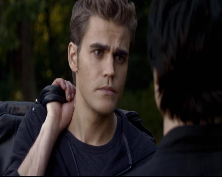 VampireDiariesWorld-dot-org_2x08Rose1492.jpg