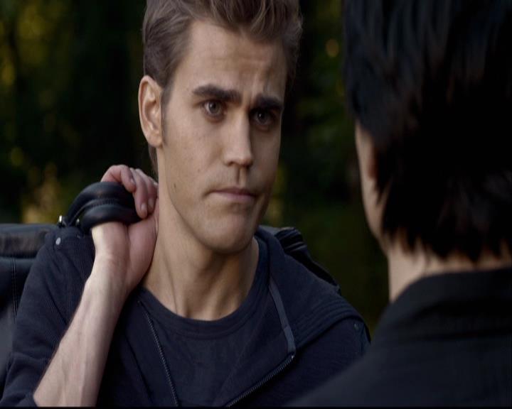 VampireDiariesWorld-dot-org_2x08Rose1506.jpg