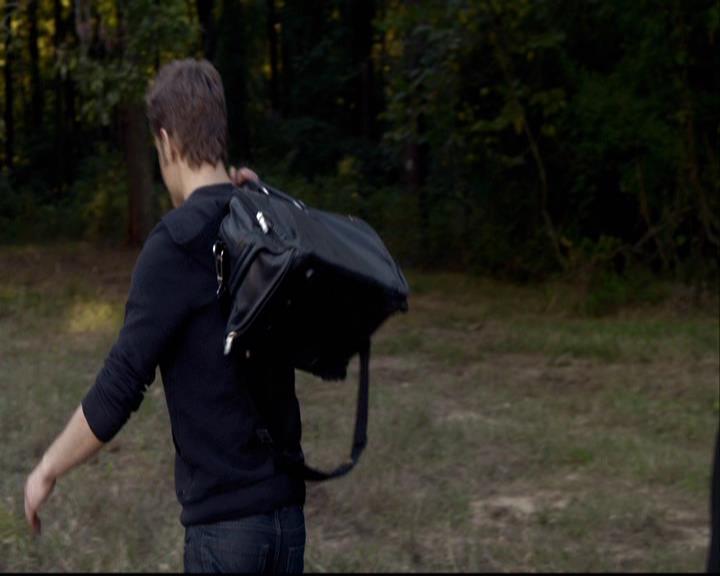 VampireDiariesWorld-dot-org_2x08Rose1510.jpg