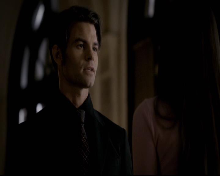 VampireDiariesWorld-dot-org_2x08Rose1522.jpg