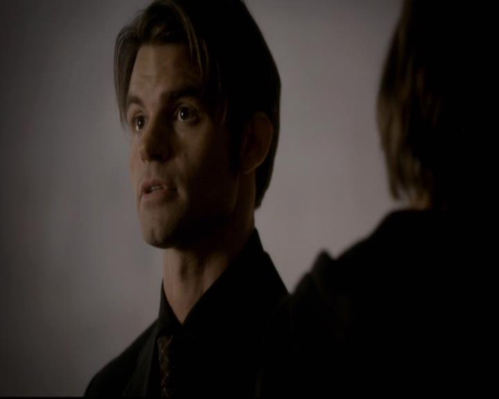 VampireDiariesWorld-dot-org_2x08Rose1546.jpg