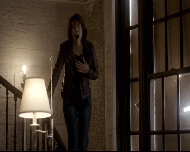 VampireDiariesWorld-dot-org_2x08Rose1562.jpg