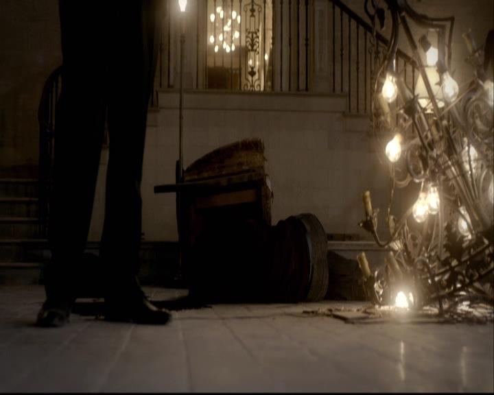 VampireDiariesWorld-dot-org_2x08Rose1568.jpg