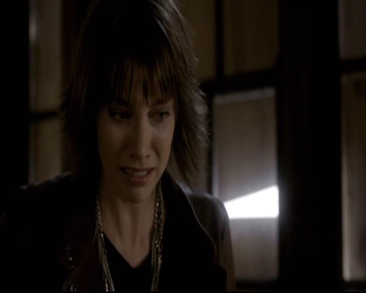 VampireDiariesWorld-dot-org_2x08Rose1571.jpg