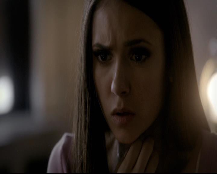 VampireDiariesWorld-dot-org_2x08Rose1574.jpg
