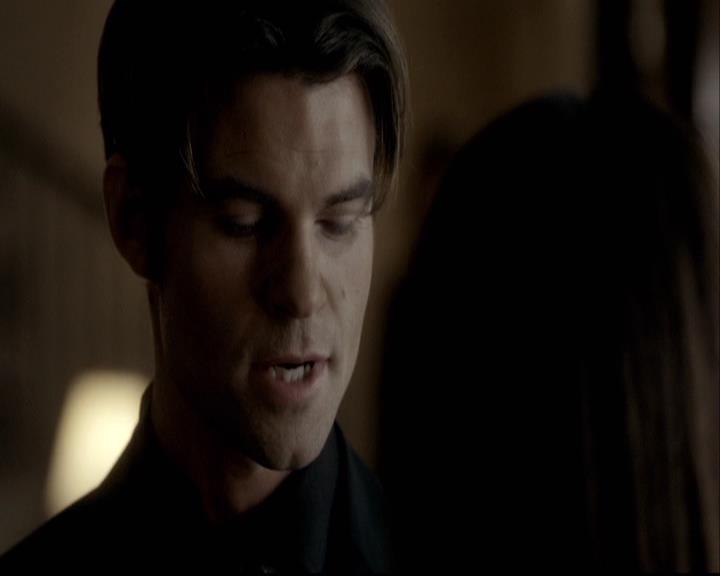 VampireDiariesWorld-dot-org_2x08Rose1601.jpg