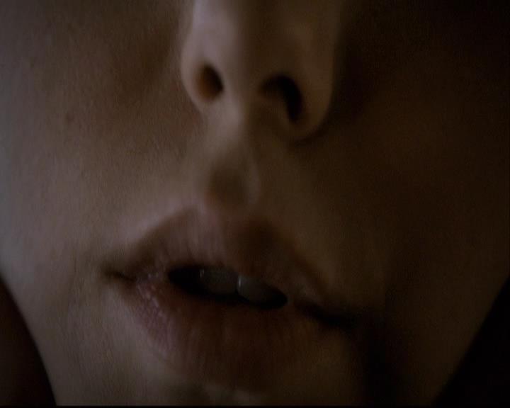 VampireDiariesWorld-dot-org_2x08Rose1612.jpg