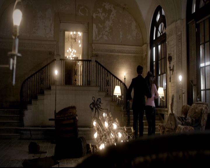 VampireDiariesWorld-dot-org_2x08Rose1628.jpg