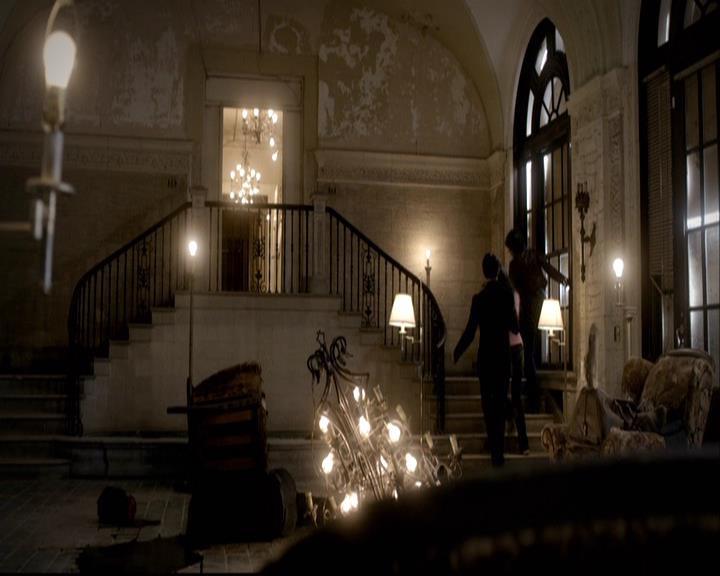 VampireDiariesWorld-dot-org_2x08Rose1629.jpg