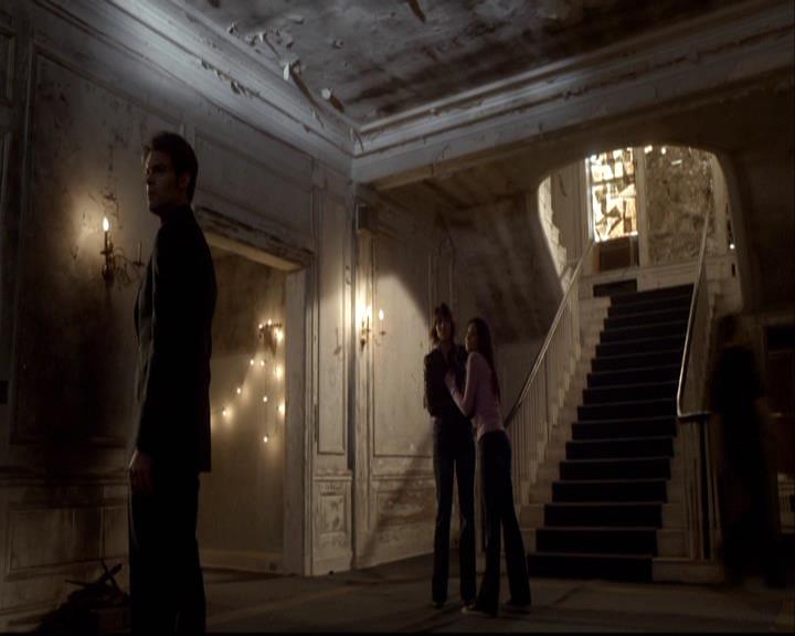 VampireDiariesWorld-dot-org_2x08Rose1640.jpg