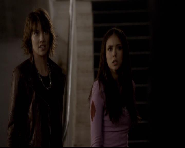 VampireDiariesWorld-dot-org_2x08Rose1644.jpg