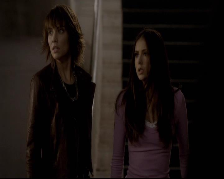 VampireDiariesWorld-dot-org_2x08Rose1646.jpg