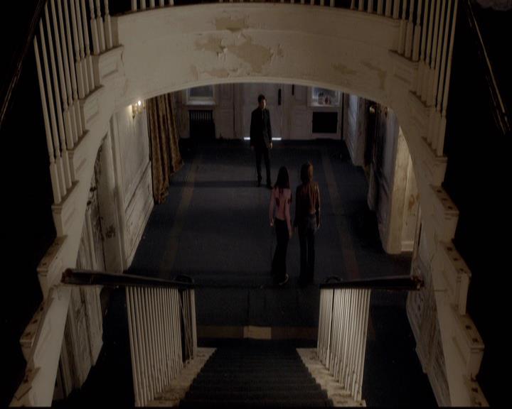 VampireDiariesWorld-dot-org_2x08Rose1648.jpg