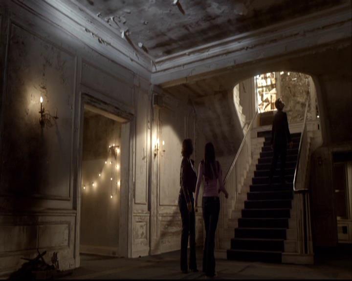 VampireDiariesWorld-dot-org_2x08Rose1652.jpg
