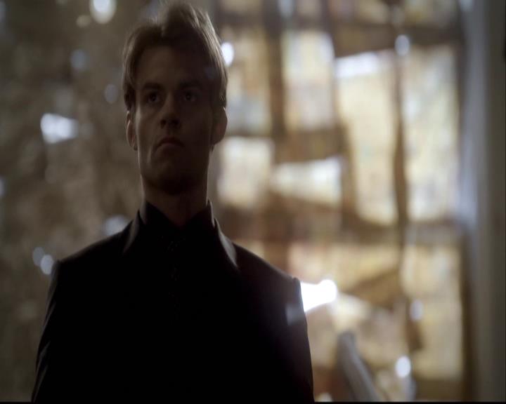 VampireDiariesWorld-dot-org_2x08Rose1656.jpg