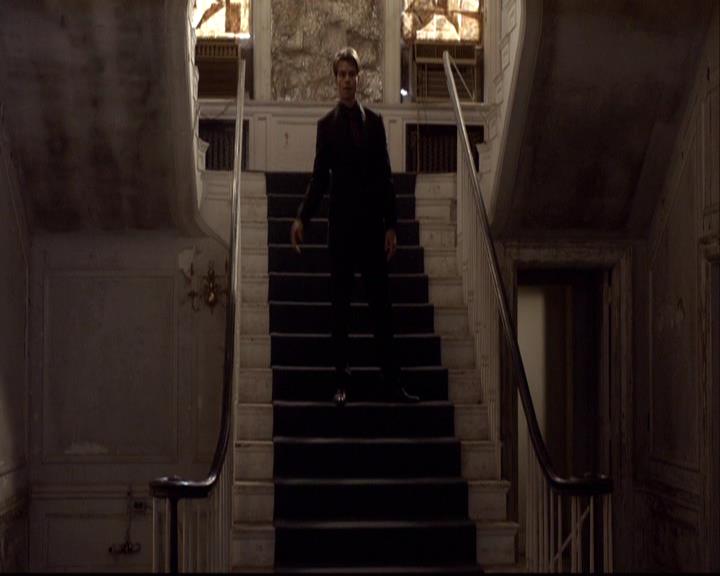 VampireDiariesWorld-dot-org_2x08Rose1667.jpg