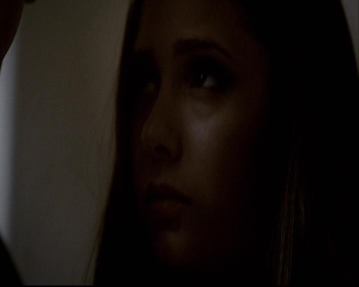 VampireDiariesWorld-dot-org_2x08Rose1676.jpg