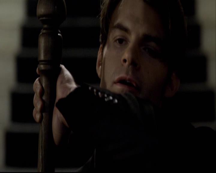 VampireDiariesWorld-dot-org_2x08Rose1692.jpg
