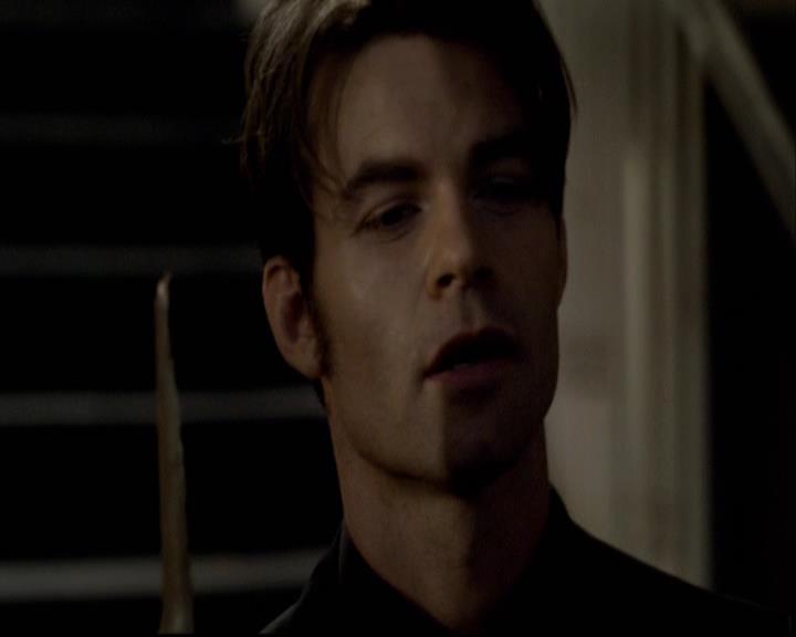 VampireDiariesWorld-dot-org_2x08Rose1699.jpg
