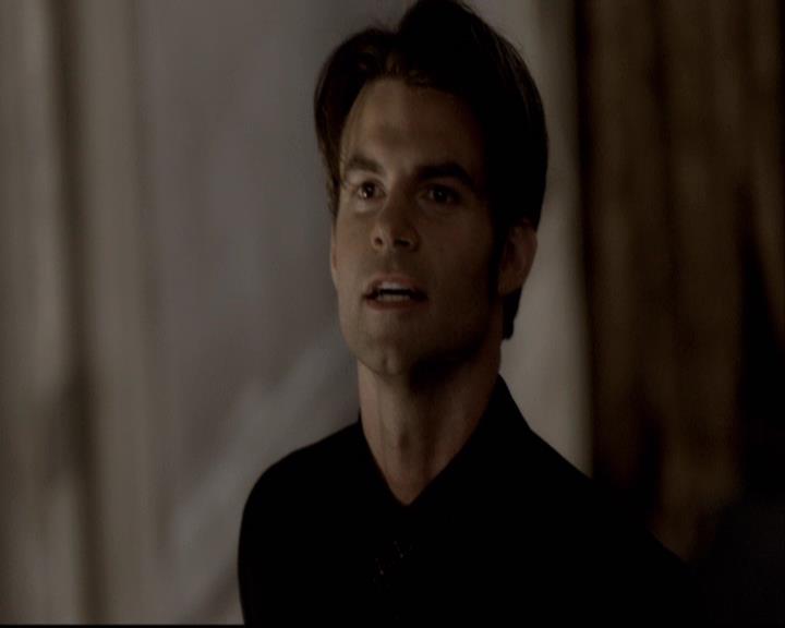 VampireDiariesWorld-dot-org_2x08Rose1709.jpg
