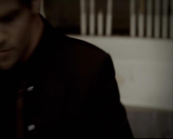 VampireDiariesWorld-dot-org_2x08Rose1736.jpg