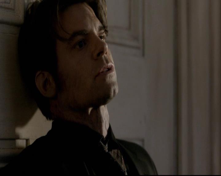 VampireDiariesWorld-dot-org_2x08Rose1749.jpg