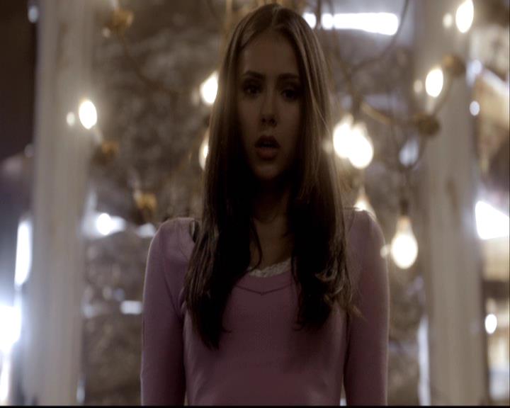 VampireDiariesWorld-dot-org_2x08Rose1759.jpg